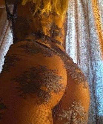 Искусительная красотка ждет встречи с тобой для ярких и страстных эмоций. Я готова показать тебе рай на земле. Ты этого заслуживаешь! 11329, 29 лет